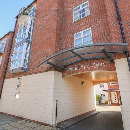 12 Woodsmill Quay Apartment York Bagian luar foto