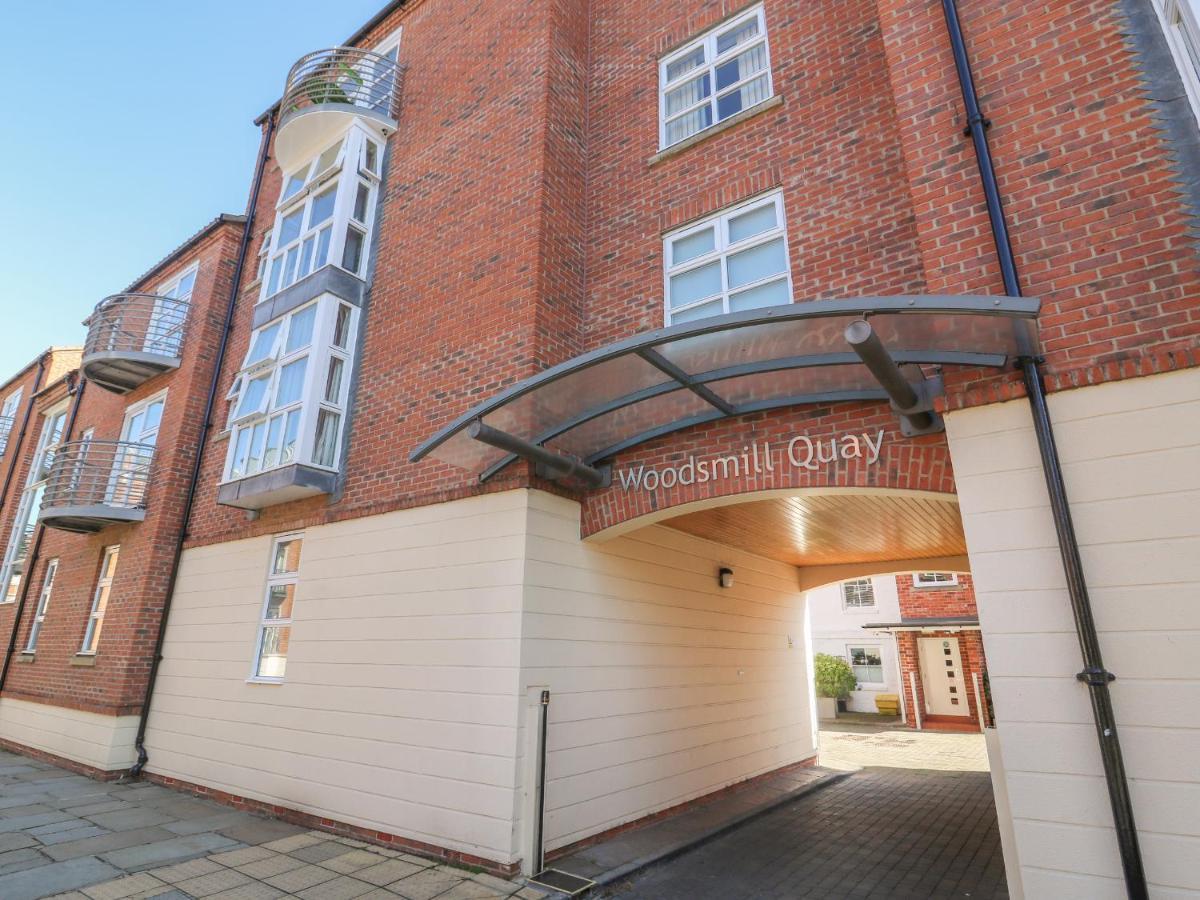 12 Woodsmill Quay Apartment York Bagian luar foto