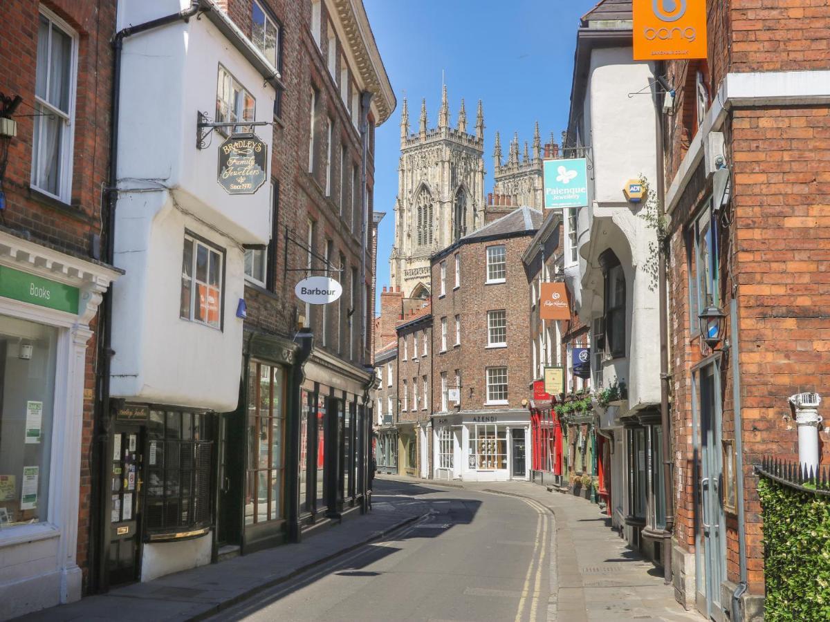 12 Woodsmill Quay Apartment York Bagian luar foto